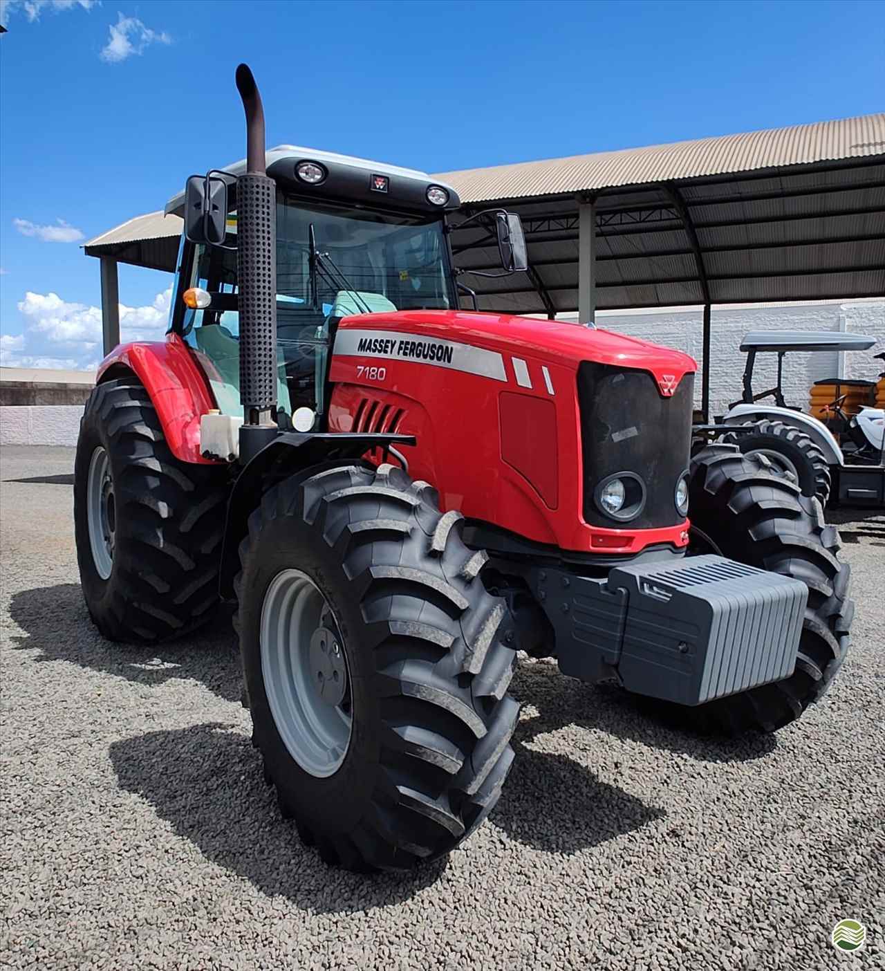 TRATOR MASSEY FERGUSON MF 7180 Tração 4x4 GR Máquinas Agrícolas ARAPONGAS PARANÁ PR